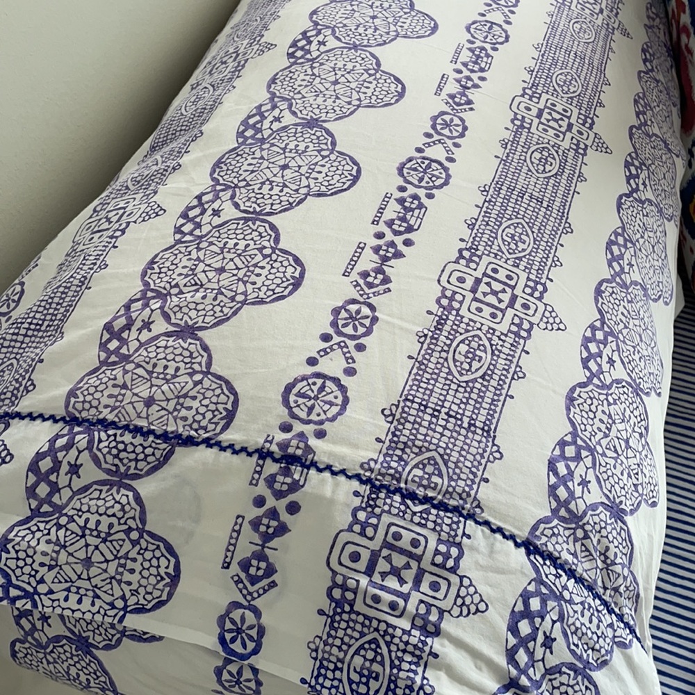 Roller Rabbit King Bed Set - Picture 2 of 8